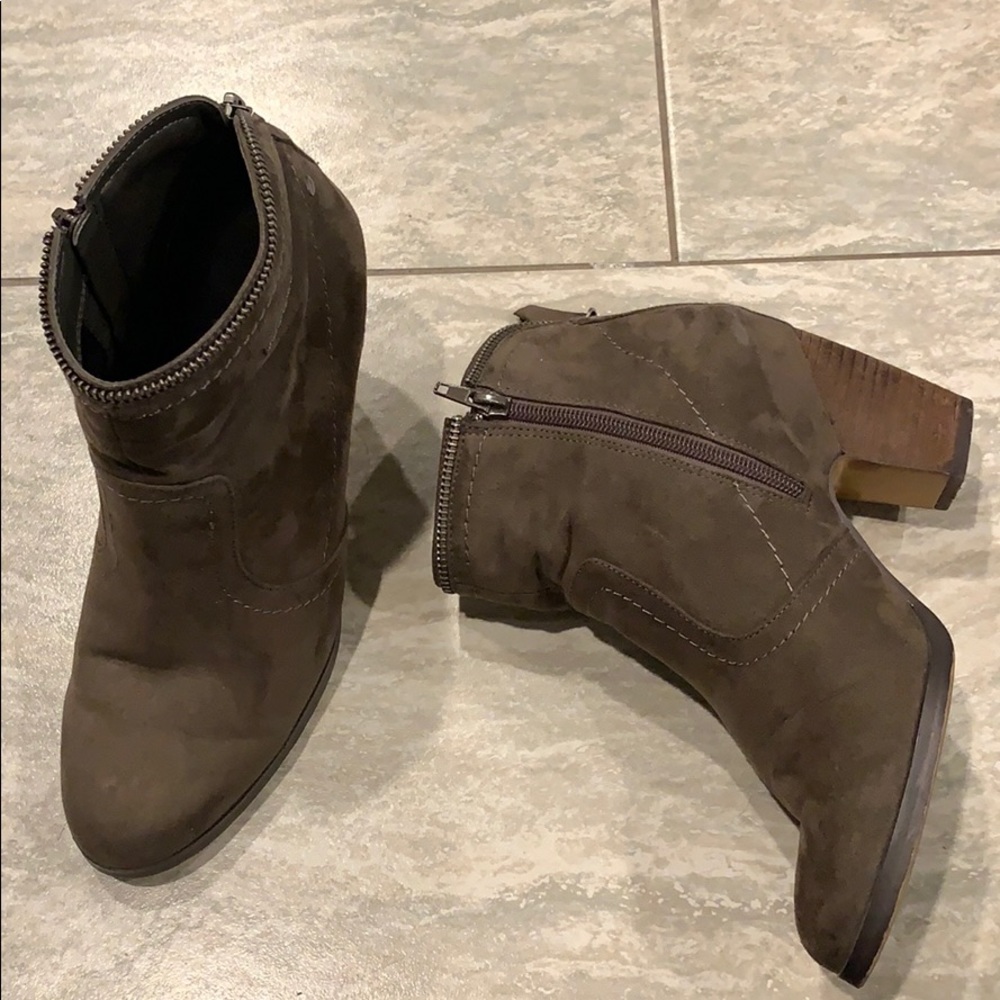 Olive cute and comfy booties